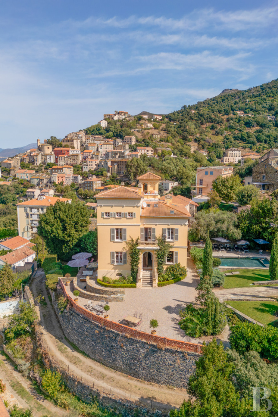 En Haute-Corse,  une villa du 19e siècle élevée en belvédère au cœur du village d’Oletta - photo  n°6